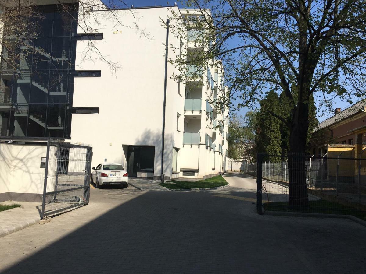 Appartamento Belle Casa 34 Debrecen Esterno foto